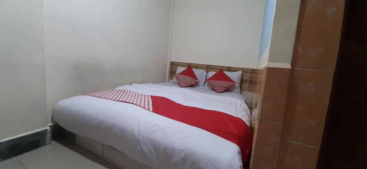 Oyo 90161 Hotel Lendosis Pipa Reja Angkatan 66 Palembang Eksteriør bilde
