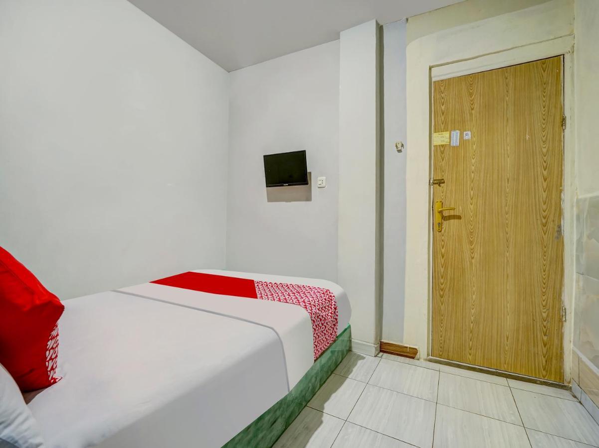 Oyo 90161 Hotel Lendosis Pipa Reja Angkatan 66 Palembang Eksteriør bilde